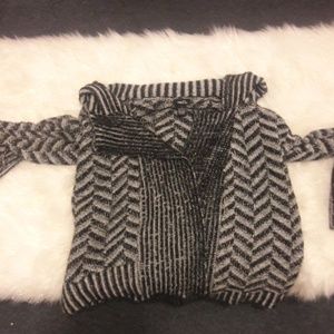 Black and white long sleeved cover up